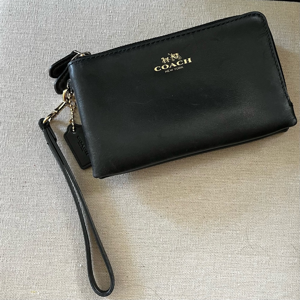 Coach Leather Two pocket wristlet